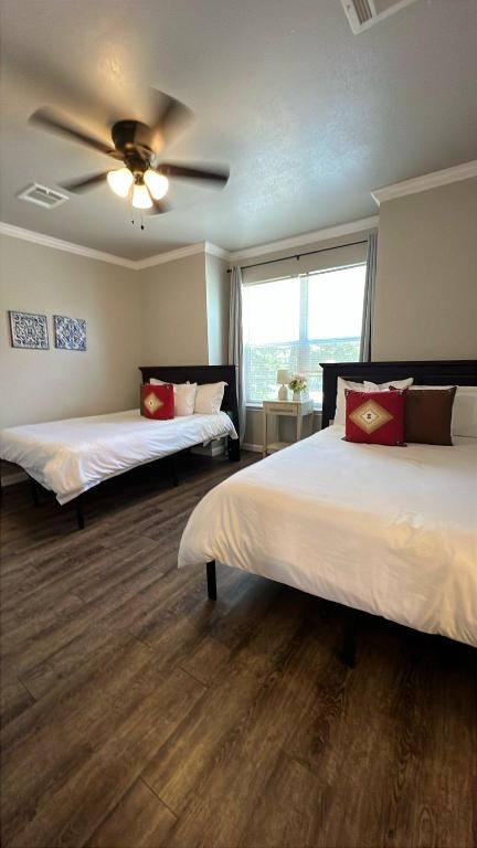 12D- In-unit Washer & Dryer - Free Parking - Fast Wi-Fi, Cypress