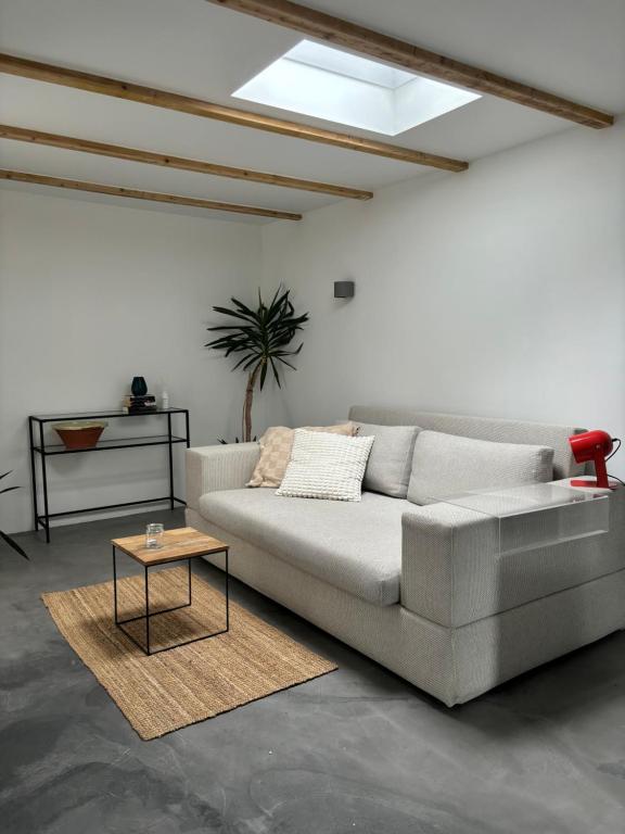 Modernes Studio mit en-Suite Bad & bester Anbindung, Düsseldorf