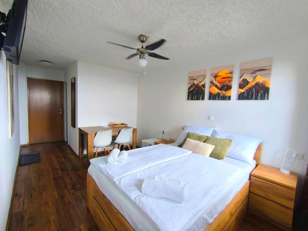 PAVLIN Bed & Breakfast, Šenturska Gora