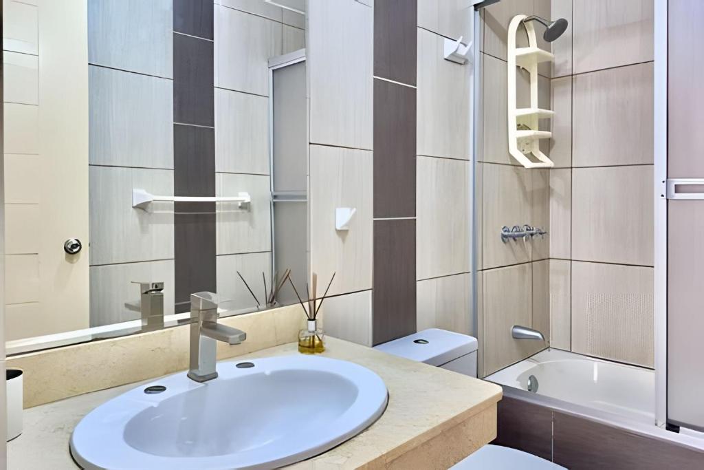 Miraflores Gigante 170 m²: 3BR, Cochera y WiFi Pro - 4
