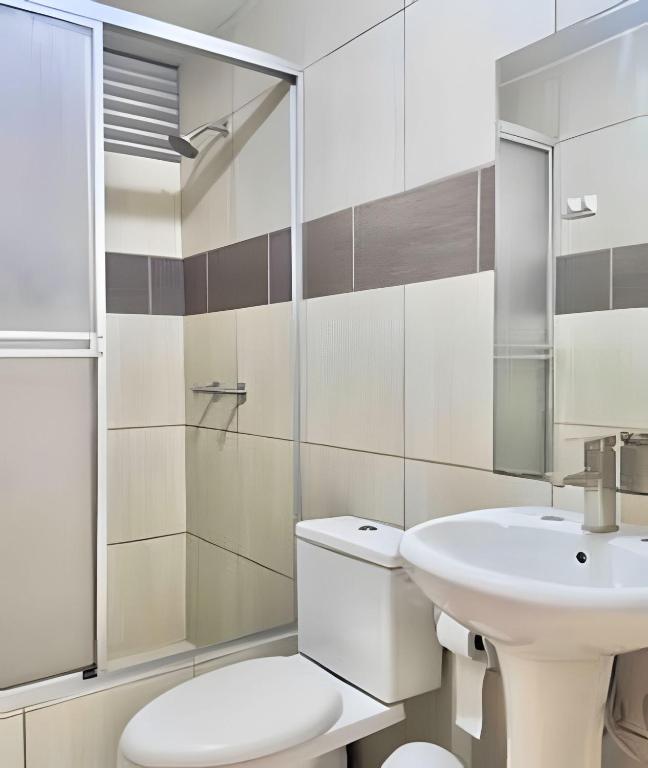 Miraflores Gigante 170 m²: 3BR, Cochera y WiFi Pro - 3
