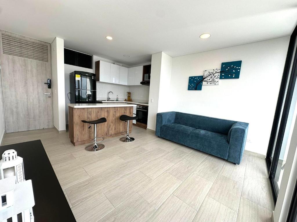 Bright and Spacious Apartment with a Panoramic View - 1