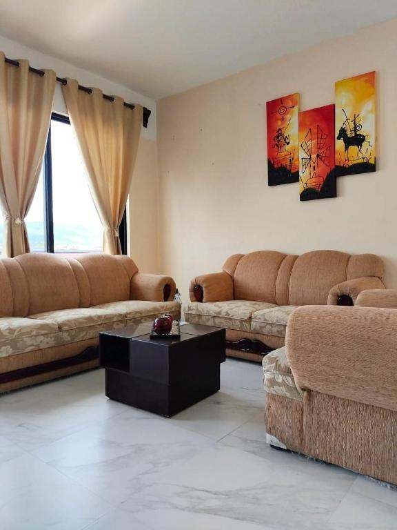 Spacious and private apartment - 1