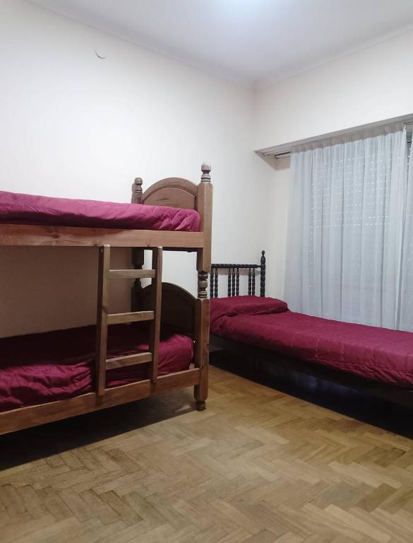 Hostel La Casona Carhué Epecuén - 1