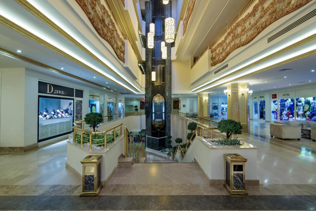 Crystal Tat Beach Golf Resort & Spa photo