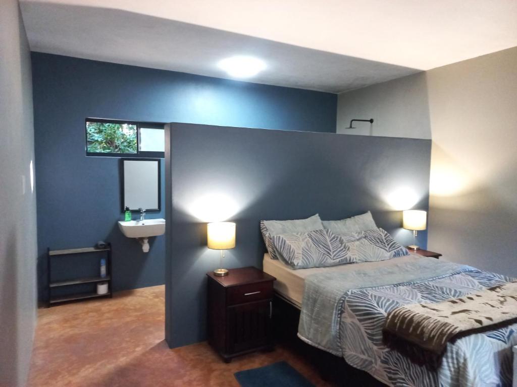 Shaka's Rest Studio One, Mount Moreland