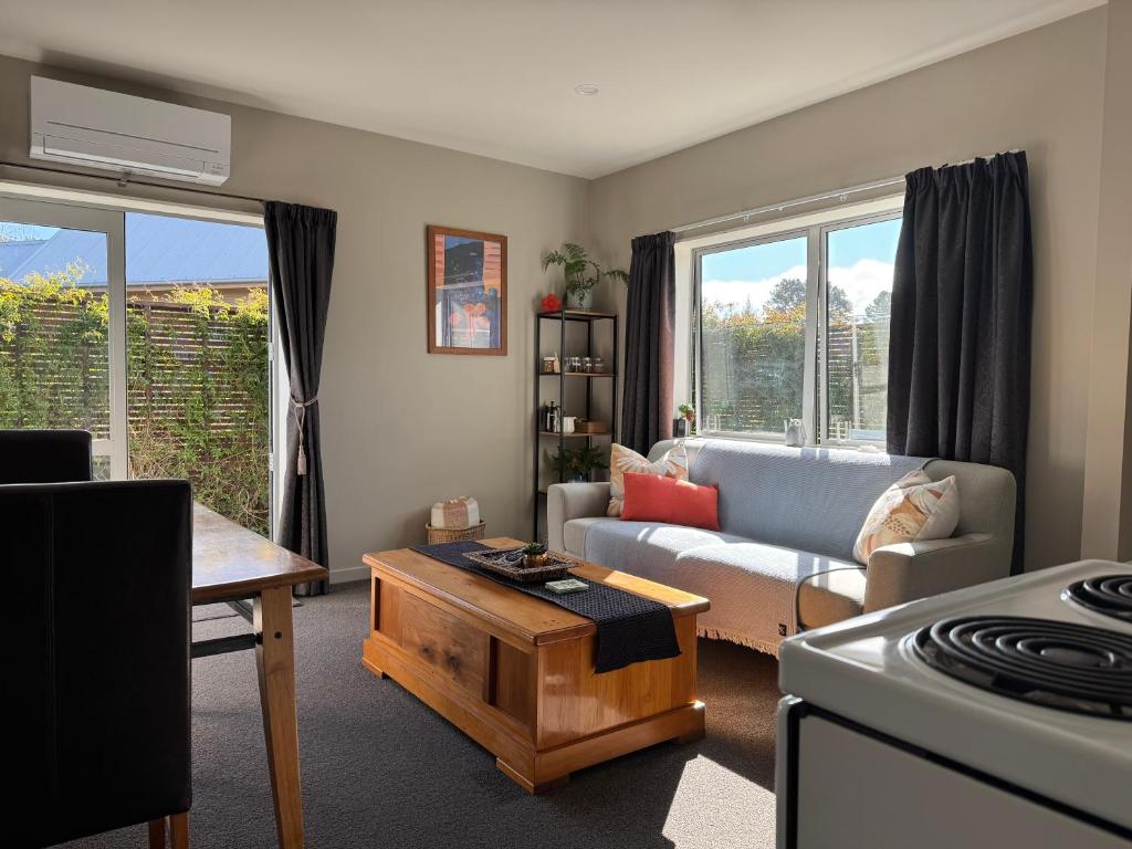 Walnut Creek Studio, West Melton