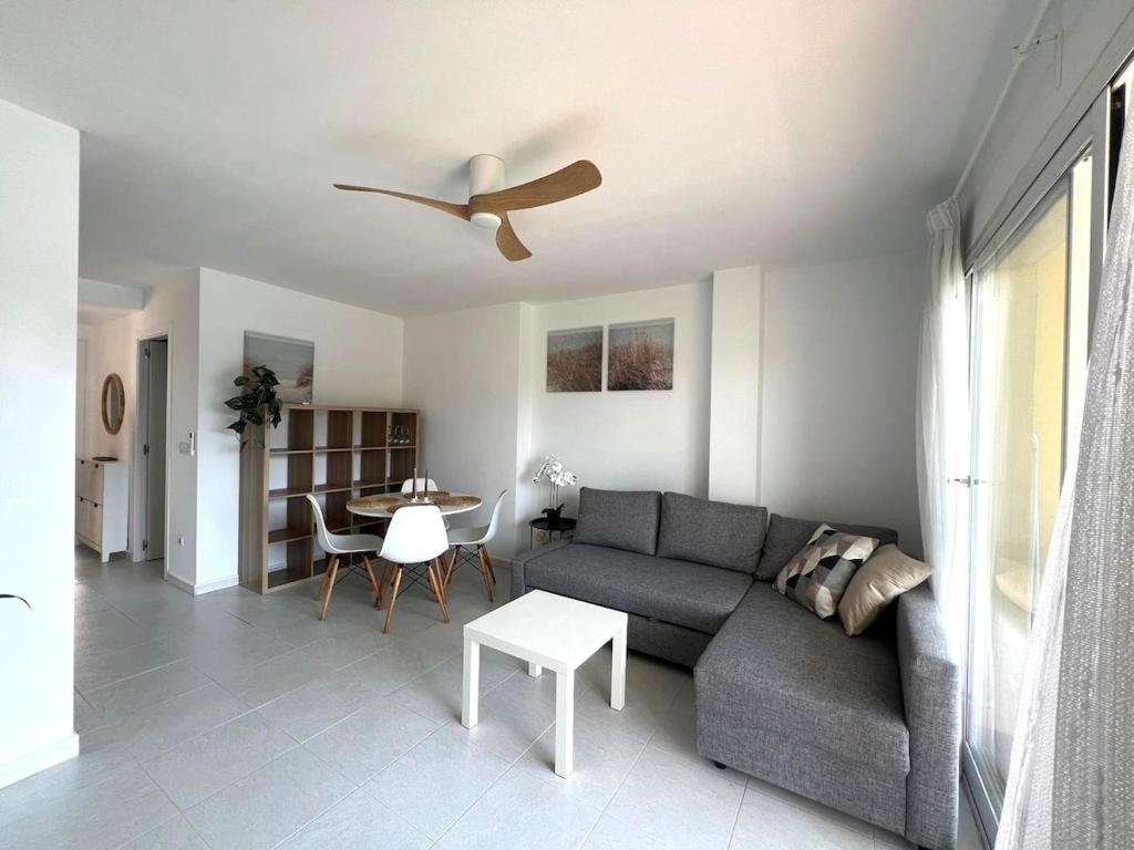 Inmobiliaria Leo Apto Hoyo 18 1 dormitorio - 2