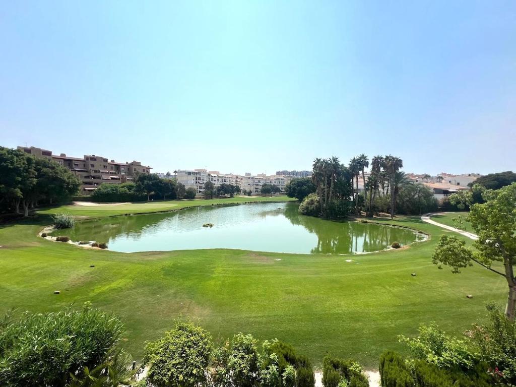 Inmobiliaria Leo Apto Hoyo 18 1 dormitorio - 5