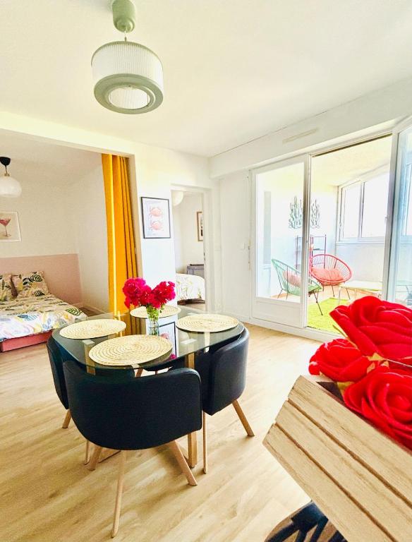 Bright apartment with loggia in Cabourg!, Cabourg