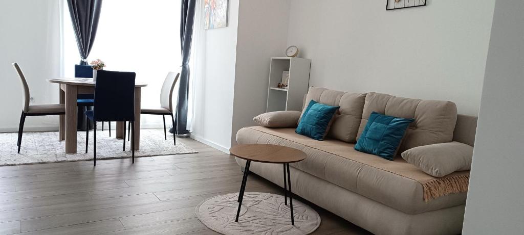 Golden Roses Apartment - 5