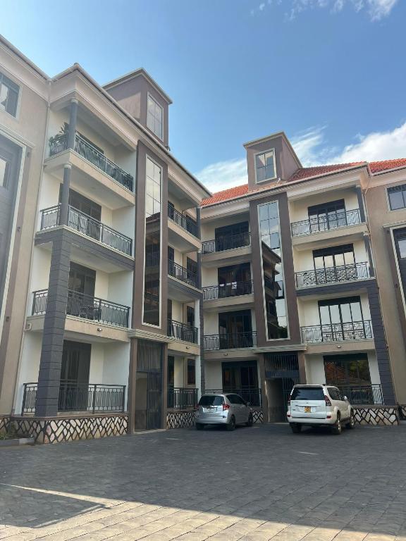 Home with Mumus, Kampala