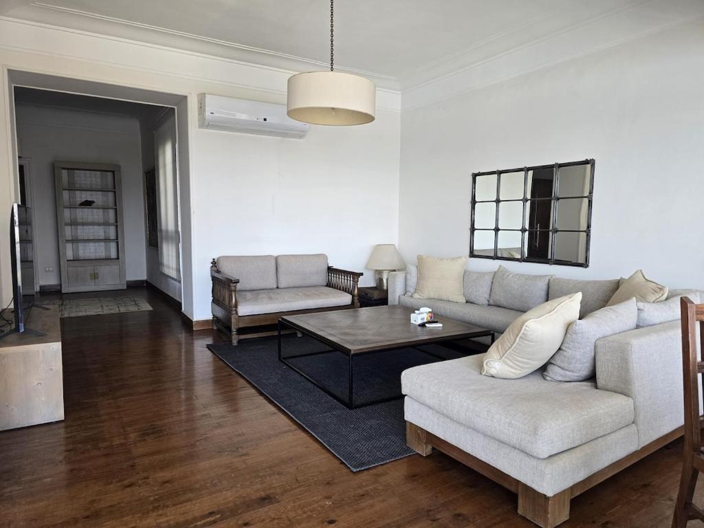 Pistachio Apt Dokki - Nile View, Káhira