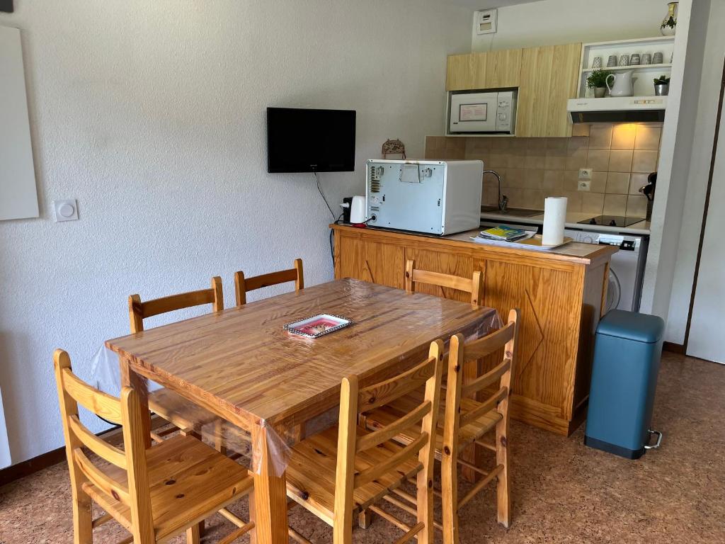 Appartement cosy à St-Lary Vue montagne, terrasse, proche thermes - 4