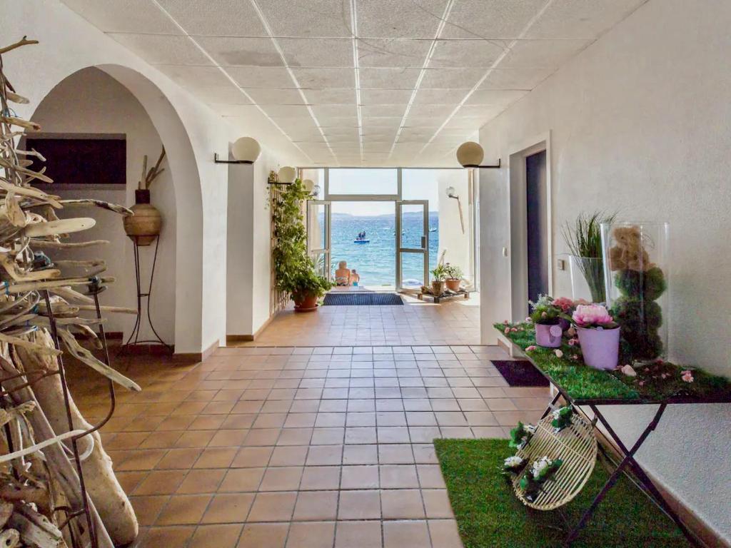 Résidence front de mer - Studio climatisé classé 2 étoiles avec jardin - 3