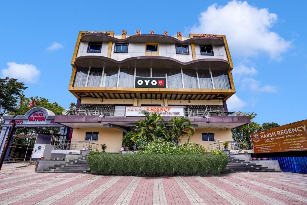 Super Collection O Harsh Regency, Ráňčí