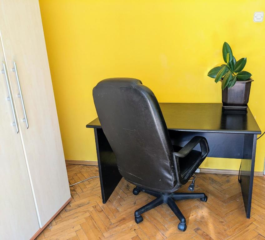 Yellow apartment Sarajevo - 3