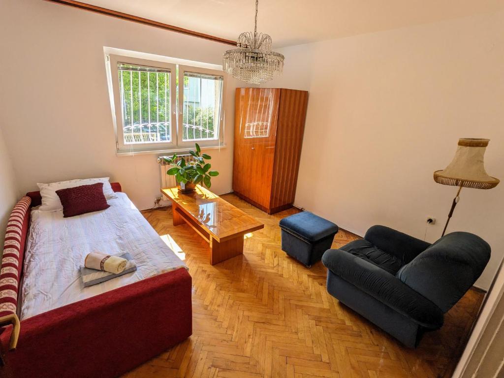 Yellow apartment Sarajevo - 4