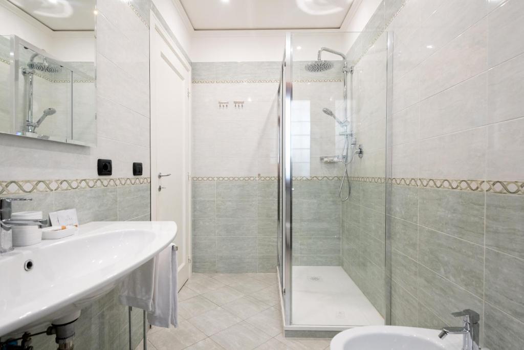 Stylish Vatican Apartment -Walk to St Peter & Foro Italico - ASHOUSE Collection - 5