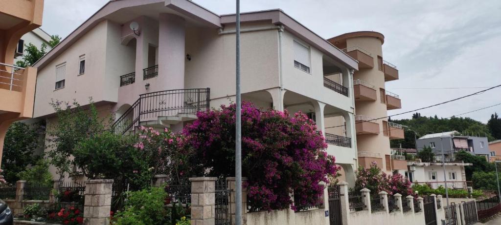 Apartmani Vedrana Sutomore, Sutomore