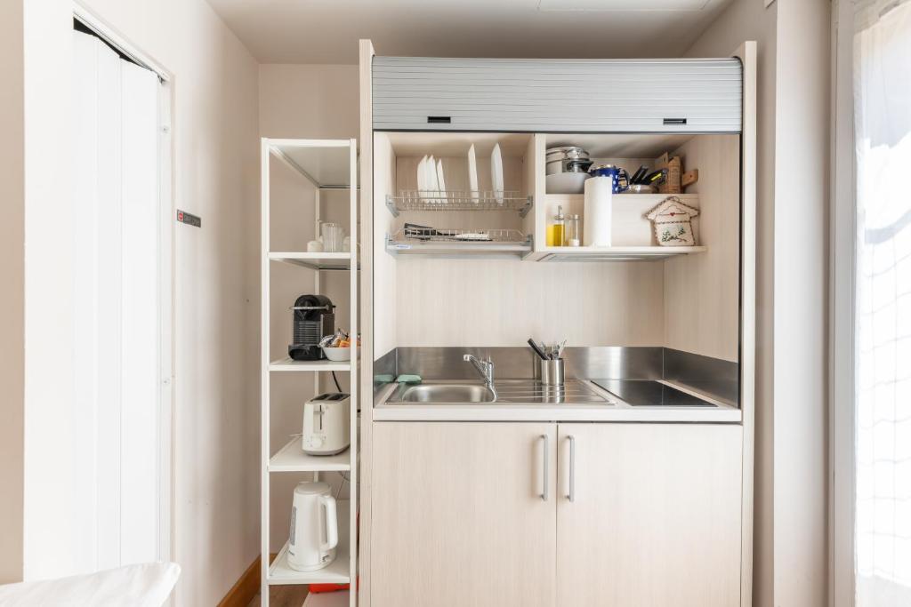 Double Pixel Apartments - 4