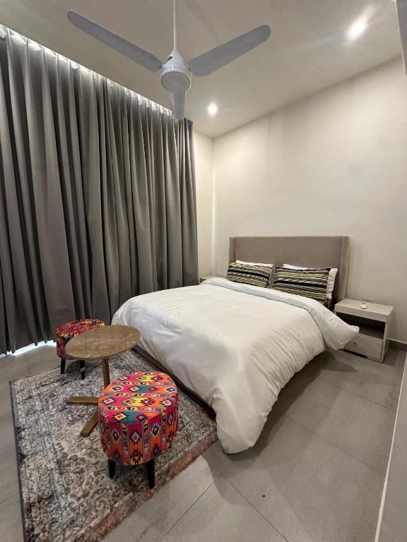 sky one luxe, Islámábád