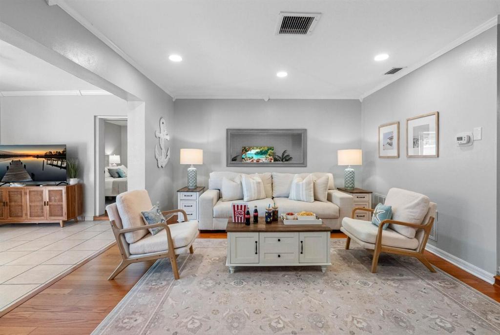 Resort-Style Heated Pool Home - 5 Mins to Beaches, Seminole