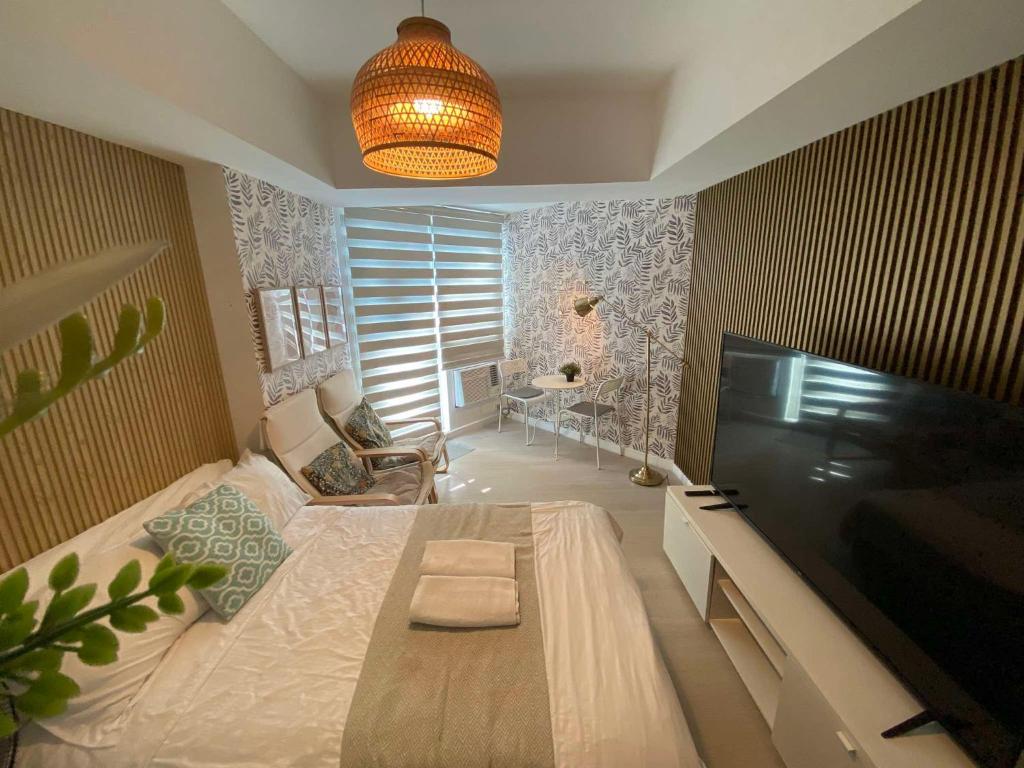 Condo in San Fernando Azure North with Home Theater, San Fernando