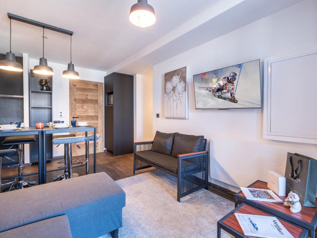 Appartement neuf, proche pistes, retour skis aux pieds, terrasse sud - FR-1-645-90 - 3