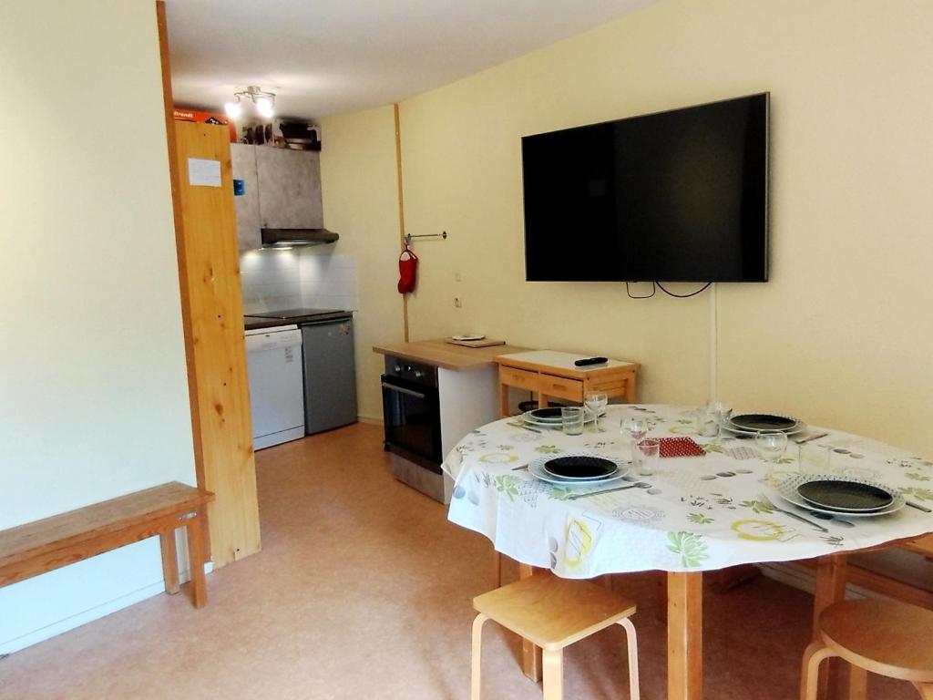 2 Pièces, skis aux pieds, proche commerces avec balcon. Capacité 6 pers, animaux non admis - 5