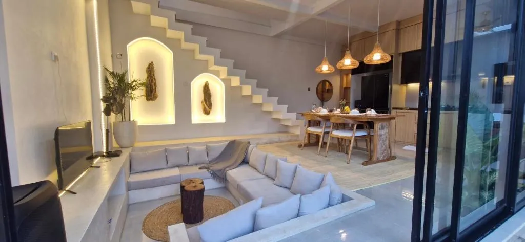 Peaceful 2BR House with Rice Field View Near Beach & Local Spots, hotel v destinaci Mendaya