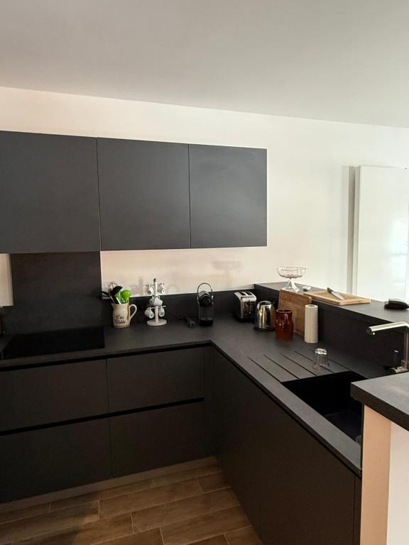 Appartement de luxe 4 adultes 2 enfants 3 chambres Méribel Mottaret location du samedi au samedi - 3