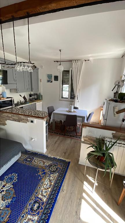 Casa indipendente con giardino privato e posto macchina gratuito - 5