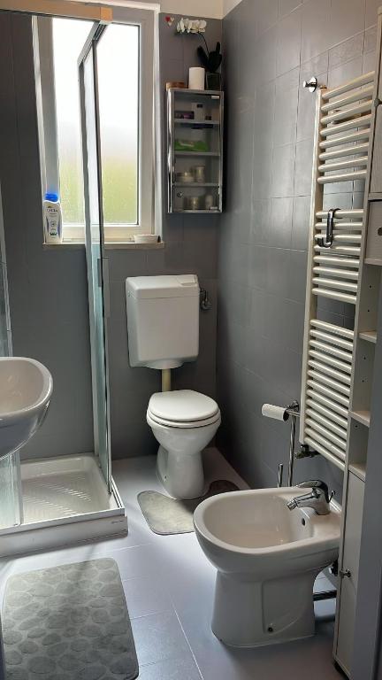 Casa indipendente con giardino privato e posto macchina gratuito - 3