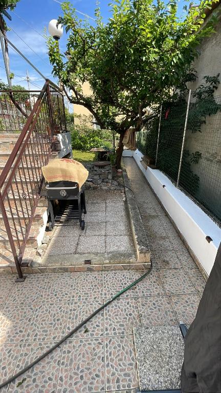 Casa indipendente con giardino privato e posto macchina gratuito - 2