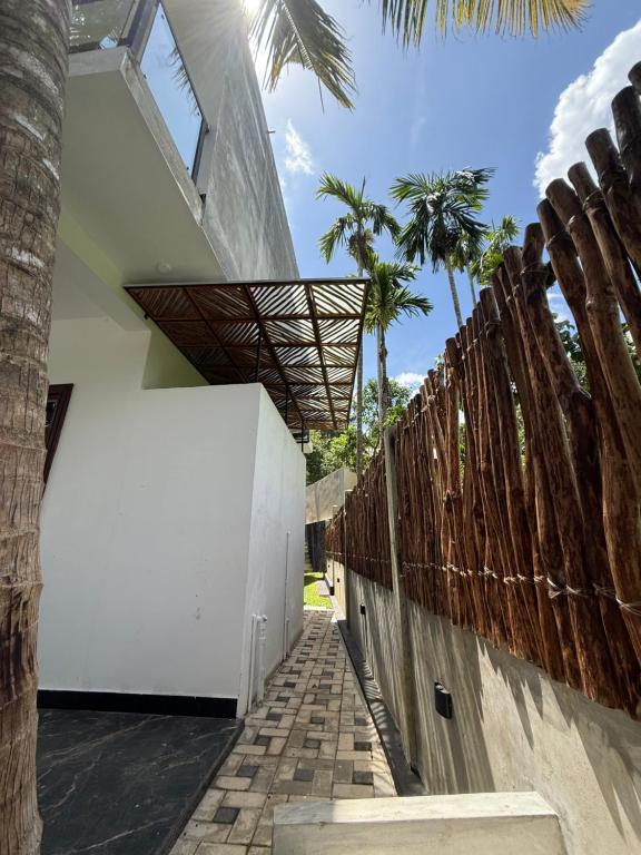 Soluna Residence, Dikwella