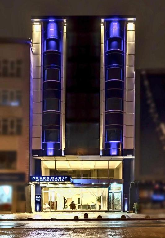 GRAND HAMİT By Karadayı Airport Hotel, Arnavutköy