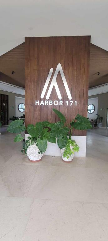 Amazing Sunsets Are Just The Beginning 3 bed 4 bath Luxury 24th Floor Oceanfront Condo - 5