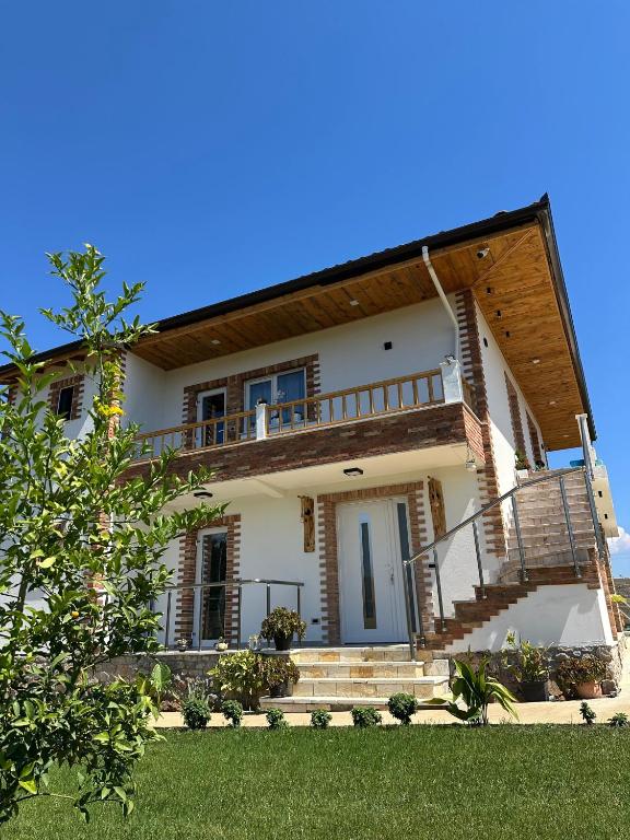 Mosaic Guesthouse, Lin