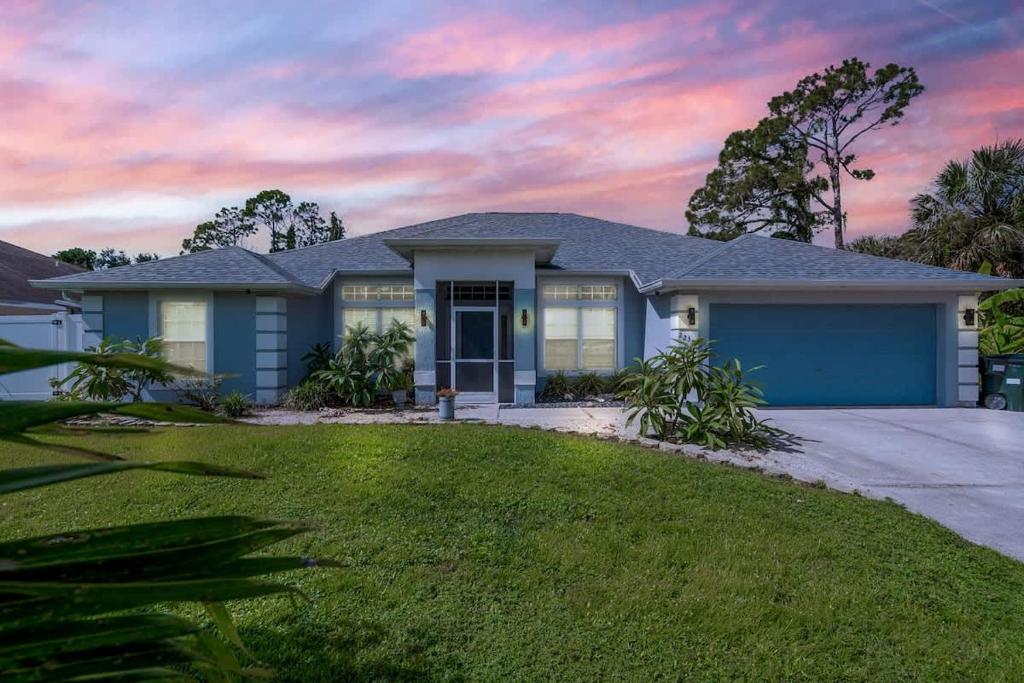 4 BR Heated Private Pool & Lanai, North Port