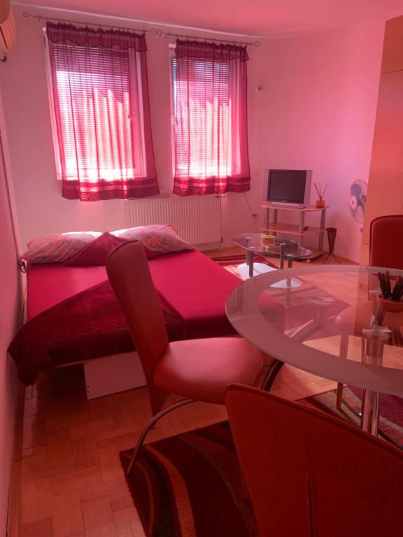 Urban Hideout City Center Nis - 5