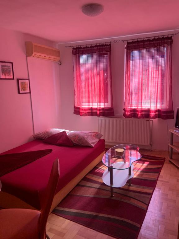 Urban Hideout City Center Nis - 1