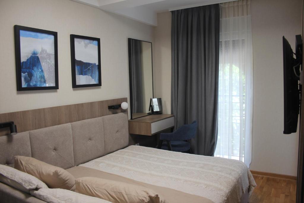 Apartment Ornament Lux B11 - 2