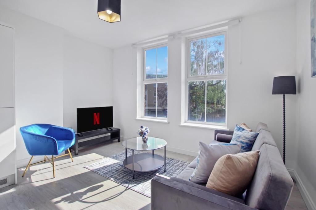 Stylish And Serene I 15 Percent OFF I Sleeps 3 I Super Fast Wi-Fi I Free Parking, Bedford