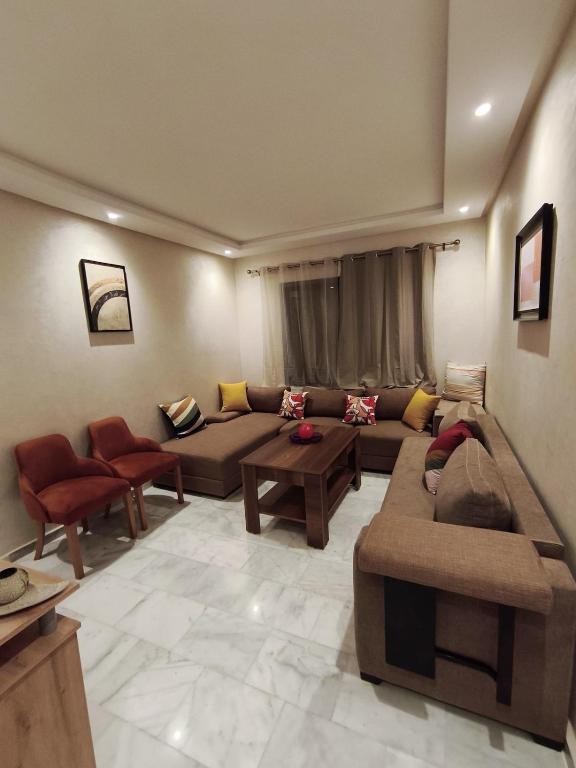 Lieu tranquille avec piscine, Martil