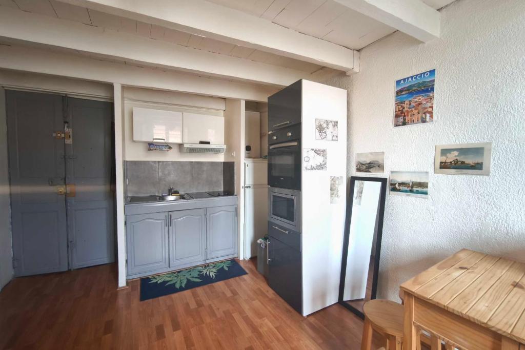 Central studio in Ajaccio quiet and convenient - 5