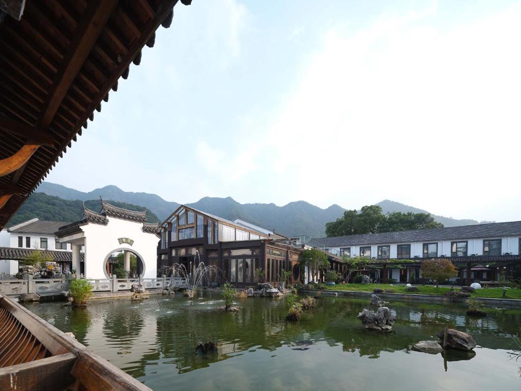 Jinyun Maixiang Hidden Villa (Jinyun Shuangmian Museum Store), Jinyun