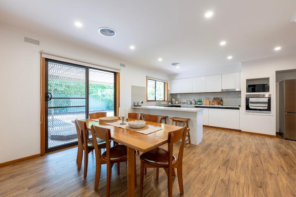 Elegant Country Escape, Horsham