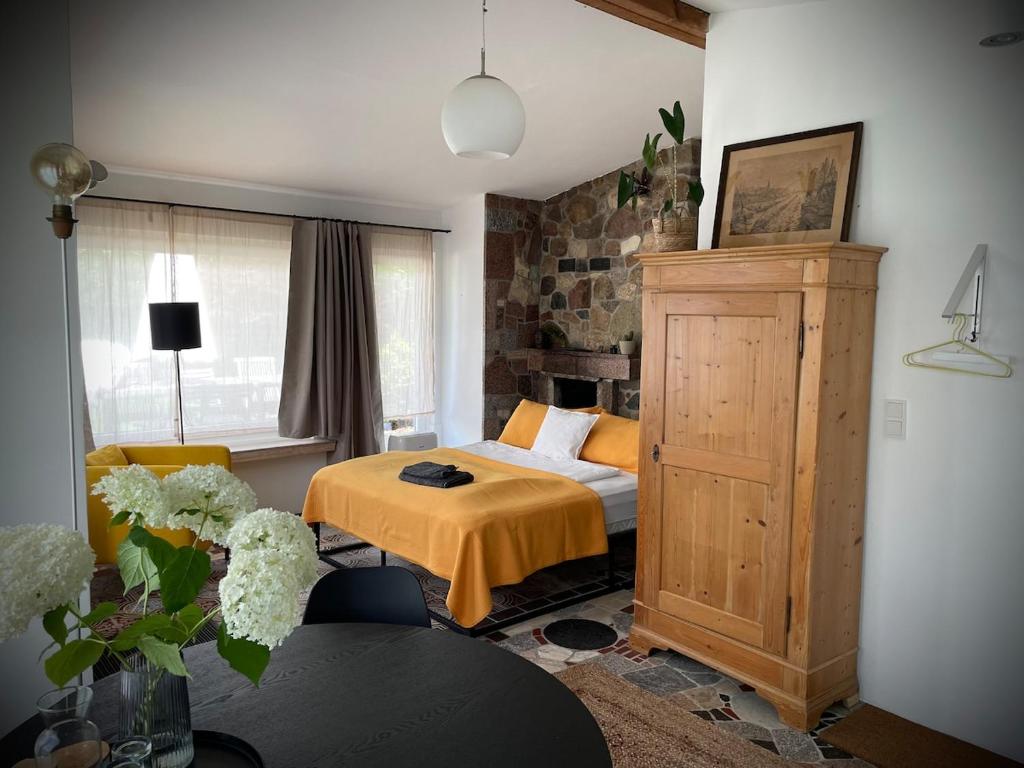 Tiny house with charm, Brémy