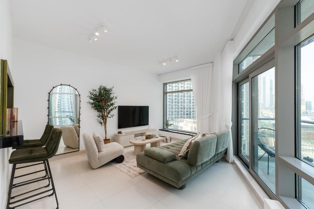 The Lofts West, Downtown Dubai - Mint Stay, Dubaï